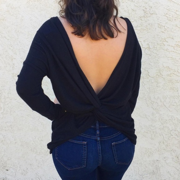 Twist knot long sleeve reversible top - Picture 4 of 8